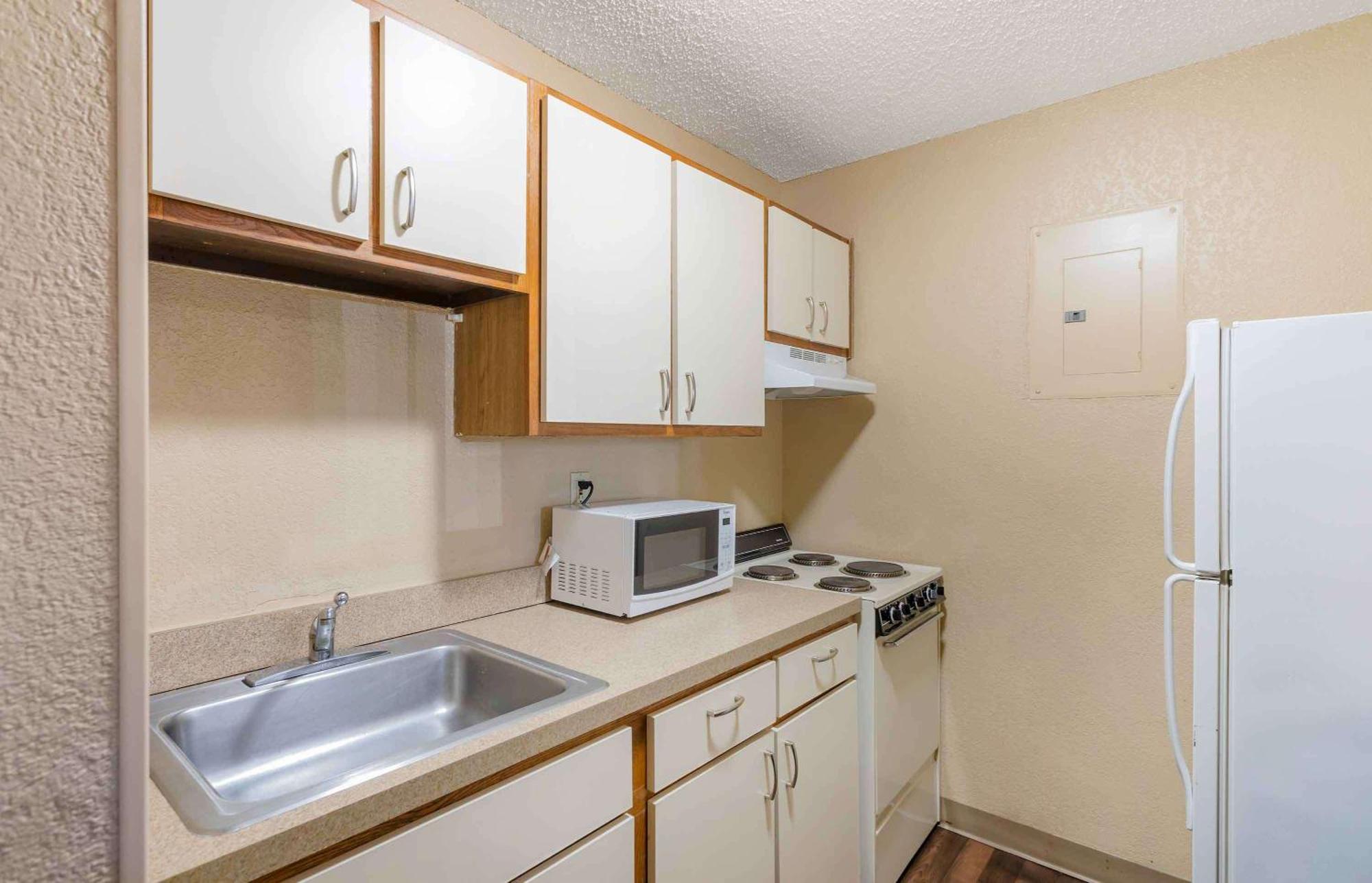 Extended Stay America Suites - Toledo - Maumee Exterior photo